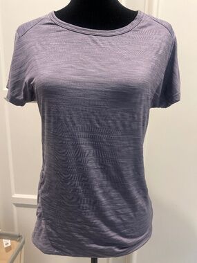 Mountain Hardware Athletic T with zip pocket